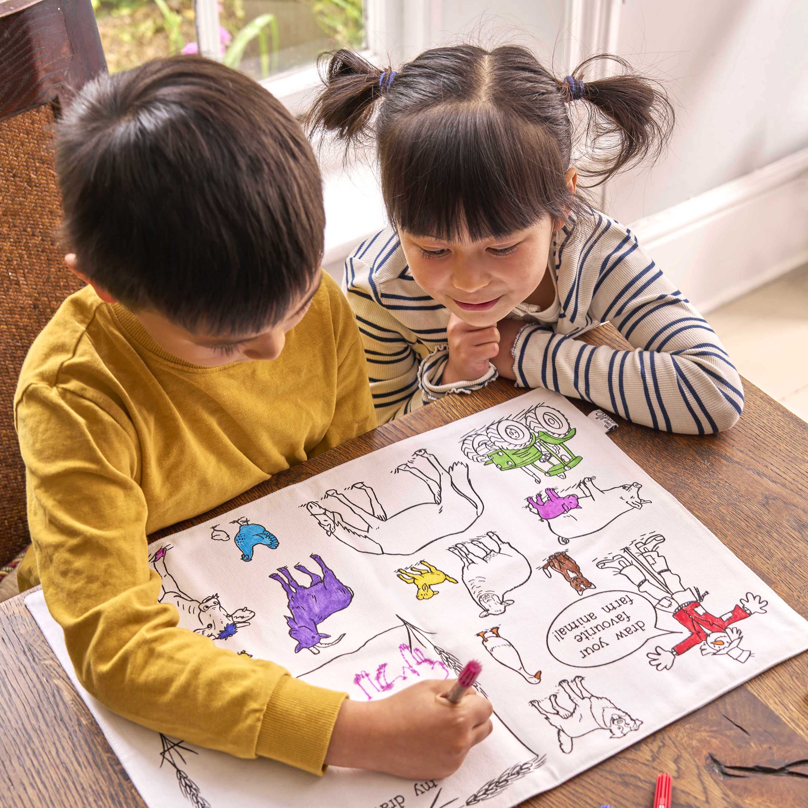 farmyard placemat to go